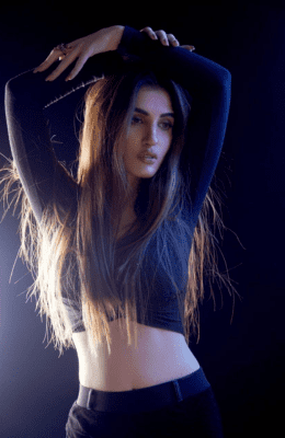 Karachi escorts available for elite bookings and events